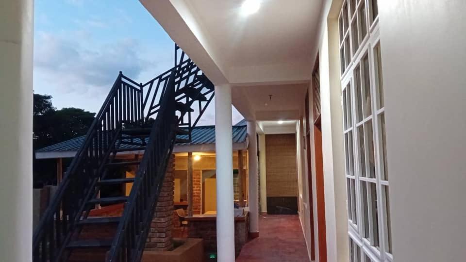 Seven Seven B&B Arusha Buitenkant foto