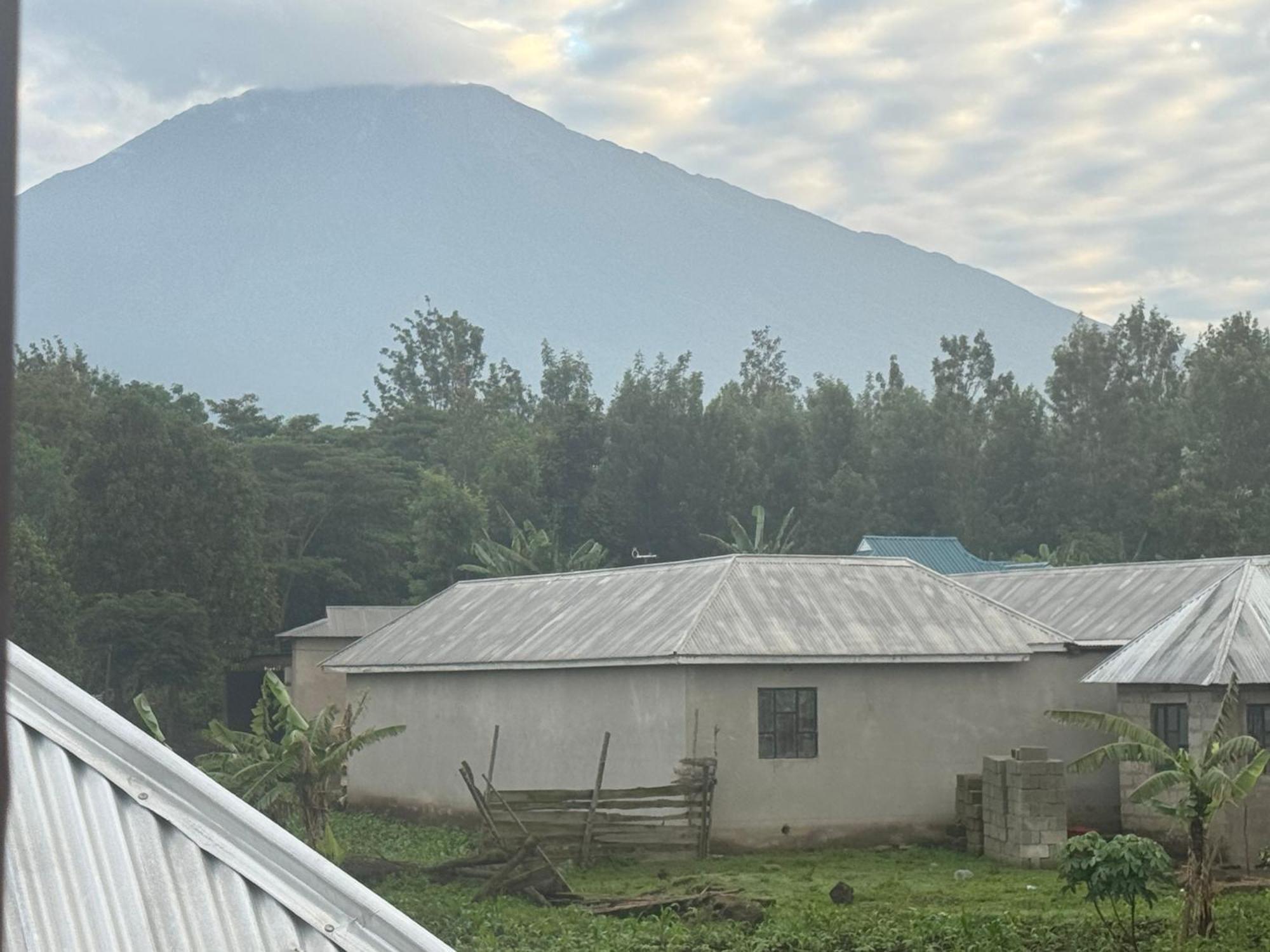 Seven Seven B&B Arusha Buitenkant foto