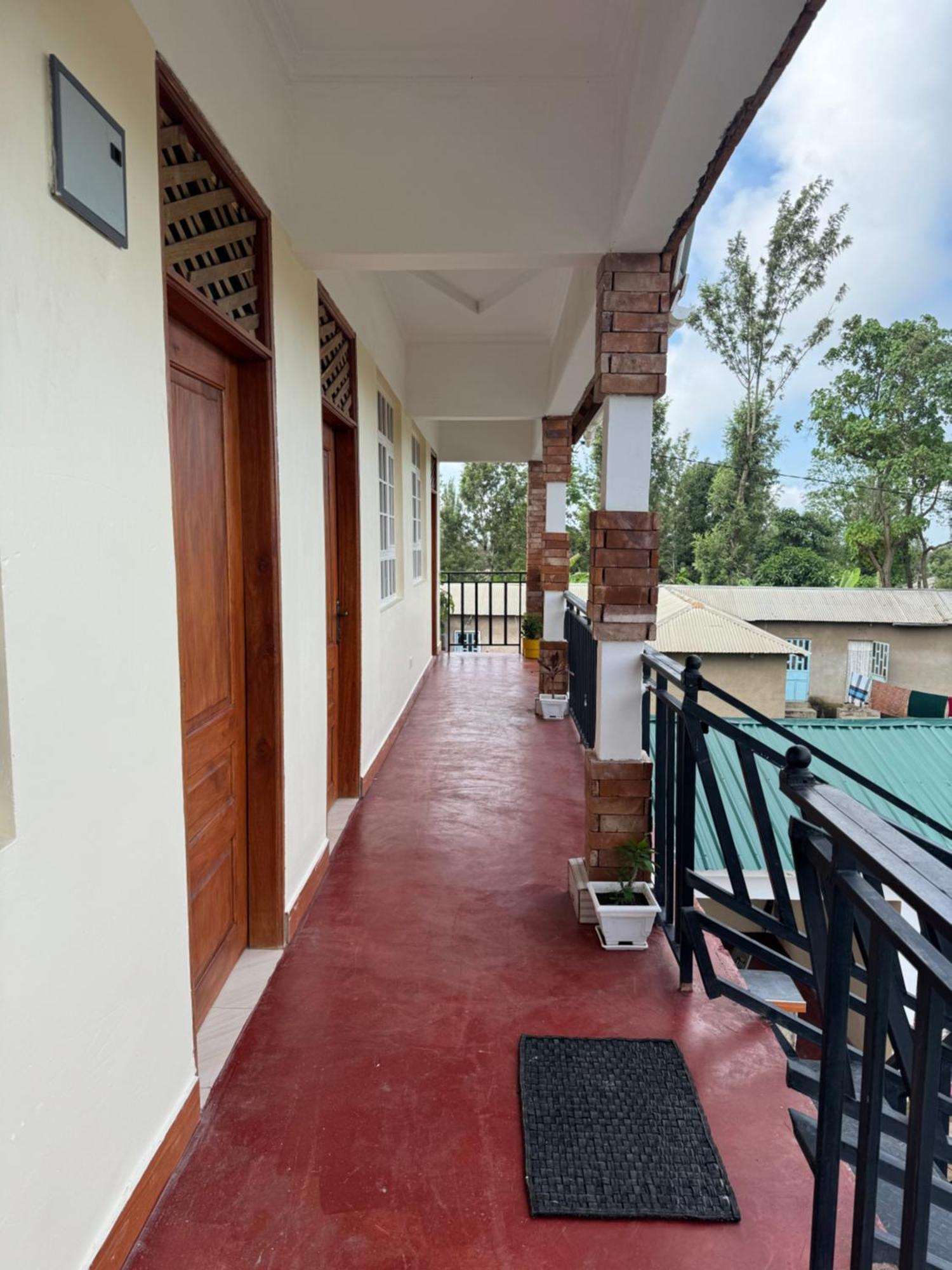 Seven Seven B&B Arusha Buitenkant foto