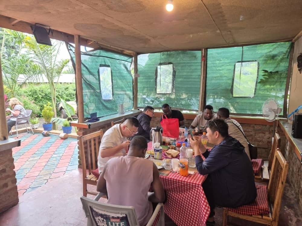 Seven Seven B&B Arusha Buitenkant foto