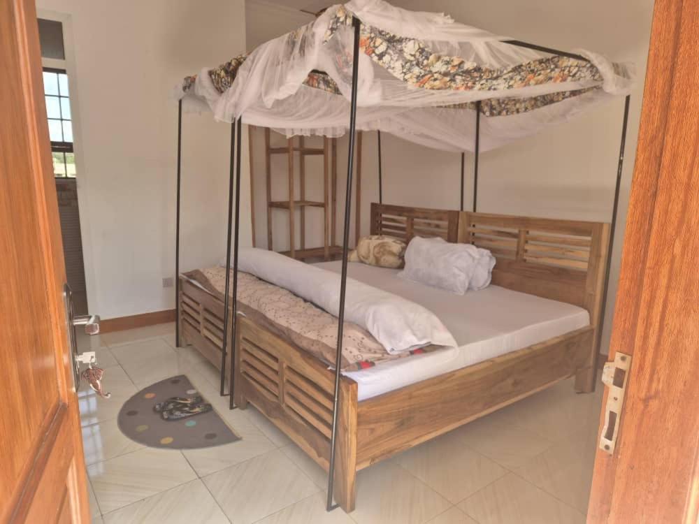 Seven Seven B&B Arusha Buitenkant foto