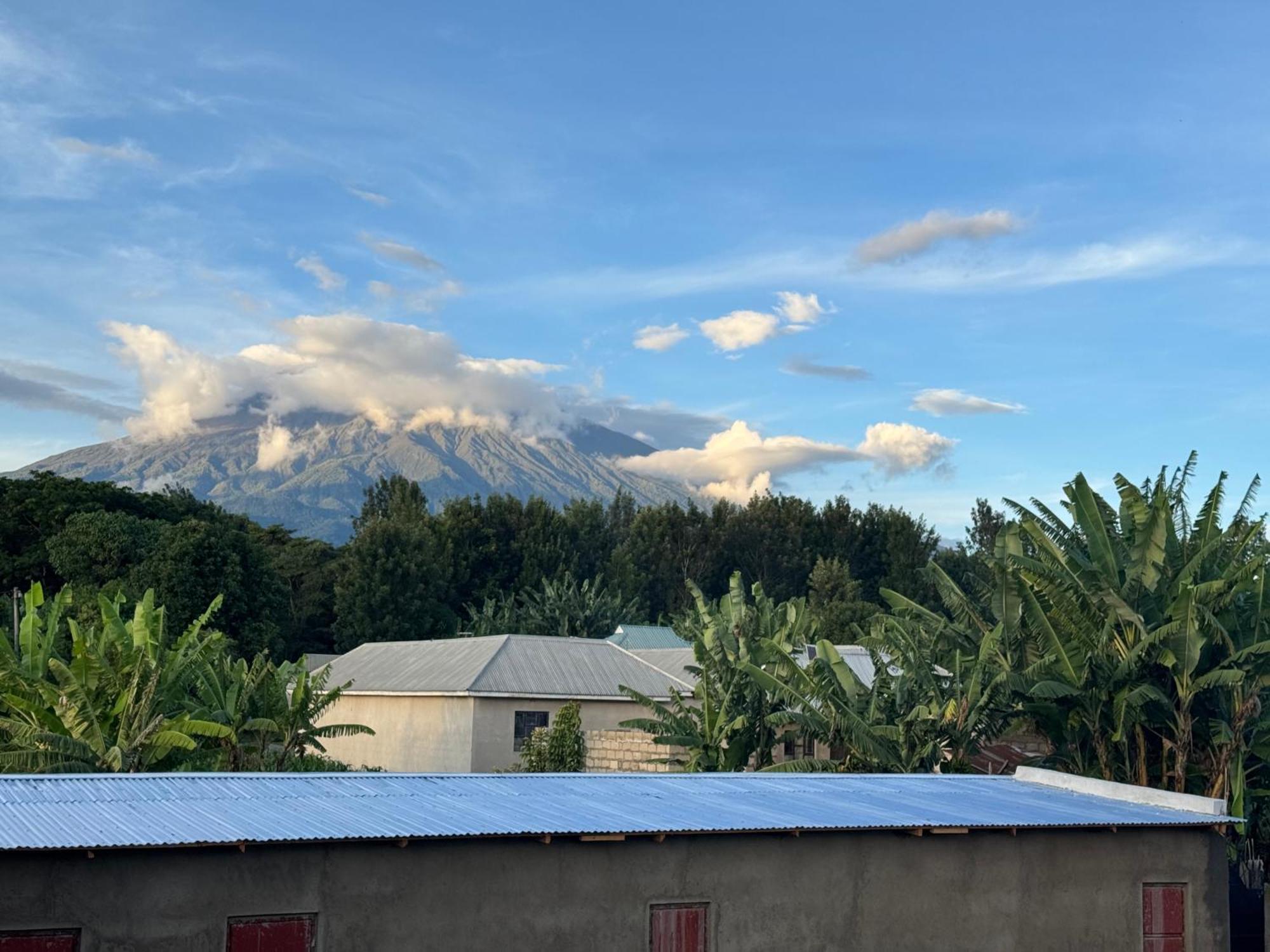 Seven Seven B&B Arusha Buitenkant foto